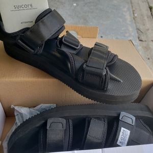 Suicoke sandals